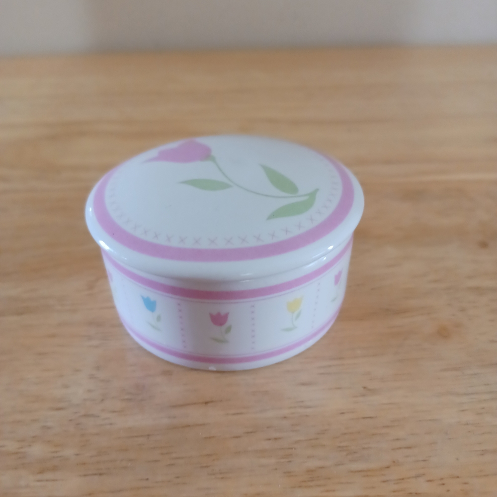 Vintage 1980's FTDA Tulips Design Trinket Box with Lid.